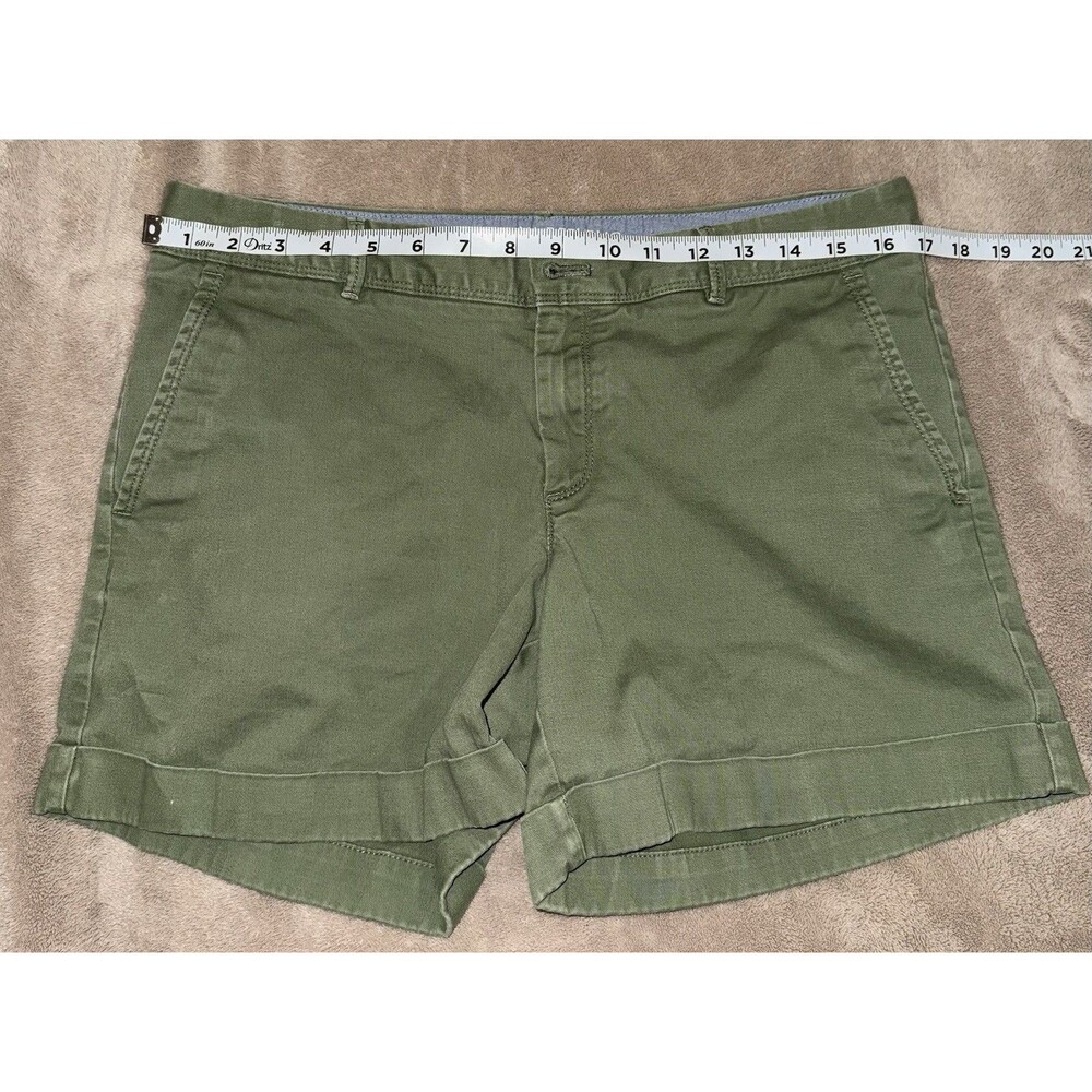 BANANA REPUBLIC City Chino Cuffed Olive Green Shorts Size 8 - Picture 2 of 8